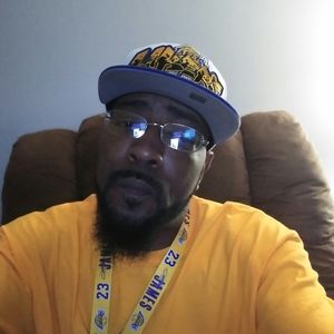 Meet your Posher, Larry